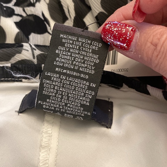 Gegrge Me by Mark Eisen woman’s white / black leaf flare uneven hem skirt 20W - Picture 7 of 11